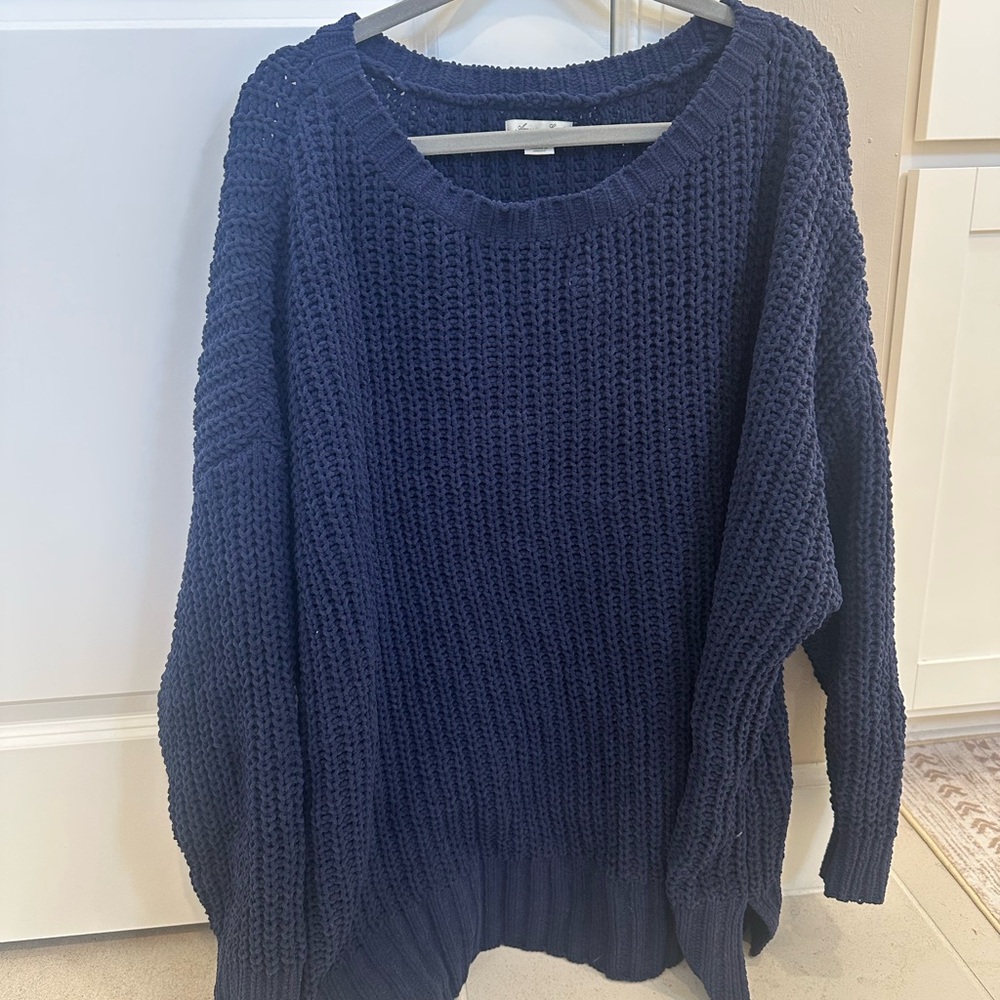 American Eagle Navy Blue Women's Sweater